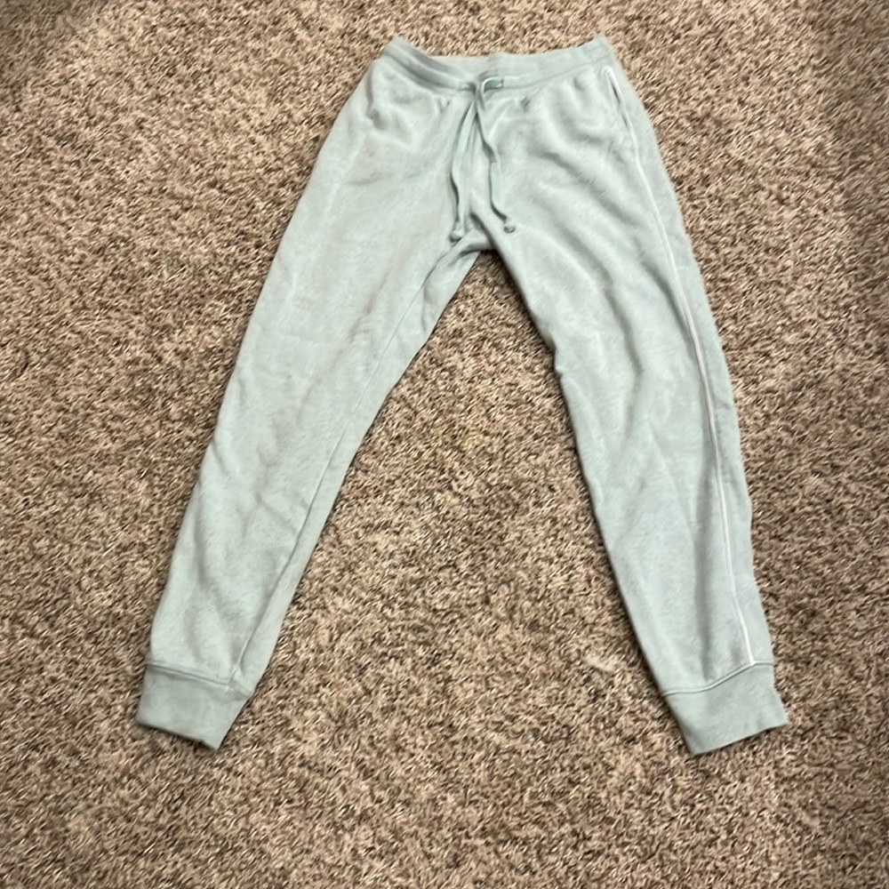 American Eagle sweat pants. With pockets